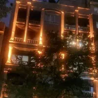 ۸۵متر دو خواب/ پارکینگ اختصاصی/ تاجداری