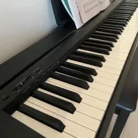 پیانو P45 آکبند