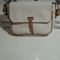 تمام لباس ها و کیف ها باهم 500 تومن