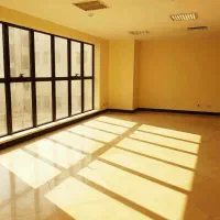 ۹۰م زیر قیمت / طبقه اول/ رو به خیابان تابلو خور