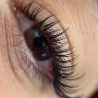 خدمات تخصصی اکستنشن مژه لیفت لمینت مژه و ابرو