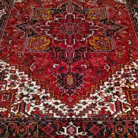 دو عدد فرش دستباف 9 متری و 6 متری و کناره