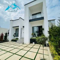 ویلا دوبلکس‌مدرن ۲۴۰مترمهندسی ساز درمنطقه برند