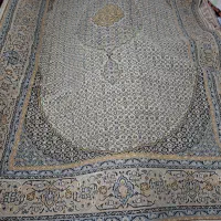 یک عدد فرش ۶ متری سالم