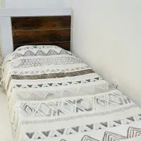 تخت یک نفره همراه با تشک