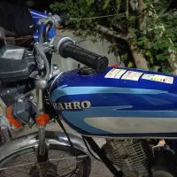 باک موتور درحد نو  کمک فنر عقب ۷۰درصد