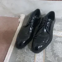 کفش|کیف، کفش، کمربند|فلاورجان, |دیوار