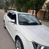 دنا پلاس اتوماتیک، مدل ۱۴۰۰