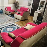 یک دست مبل هفت نفره با میز عسلی
