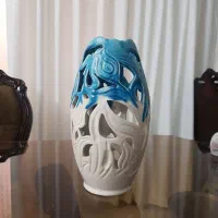 گلدان مشبک با لعاب شره ای