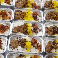 طبخ غذای مجلسی برای مهمانی‌ها  نذری  و...