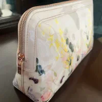 کیف آرایش تدبیکر