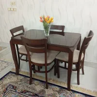 میز ناهارخوری۴نفره،شیک و تمیز
