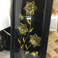 قاب با گل طلایی