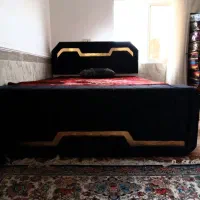 تخت‌خواب دونفره وپاتختی