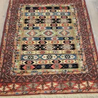 فرش دستباف ترکمنی رنگ‌گیاهی