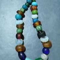 مهره مینو ( مینا ) گبری و کهنه تعداد ۲۸ عدد