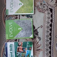 کتاب انگلیسی Evolve 2 در حد نو