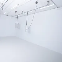 اجاره استودیو وایت و کروماکی روم تهران|اجارهٔ کوتاه‌مدت دفتر کار و فضای آموزشی|تهران, توحید|دیوار