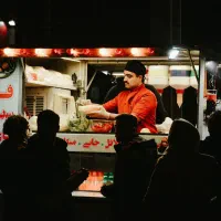 استخدام نیروی کار خانم و اقا