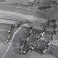 گردن بند اهنی