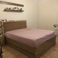 تخت خواب و میز آرایش