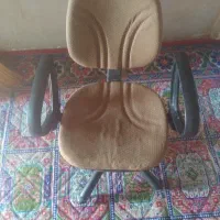 صندلی چرخشی وپشته فنری