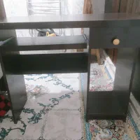 میز کامپیوتر و صندلی چرخ دار