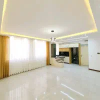 ۵۰ متری/وام/سالن پرده خور/روبنما/سند تک برگ