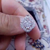 انگشتر نگین دار طلا