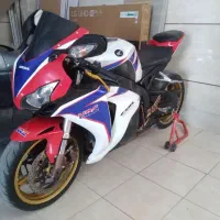 cbr1000