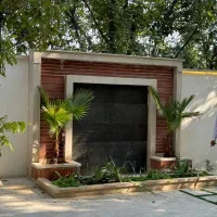 میلادی ۳۳۰ متر