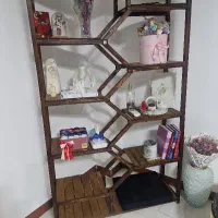 قفسه چوبی جنس عالی محکم کاملا سالم