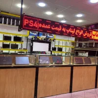 فروشنده لپتاپ و کنسول بازی(خانم)
