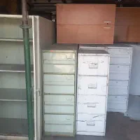 فایل اداری و میز کار