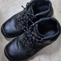 کفش  ایمنی