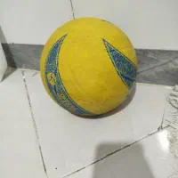 توپ والیبال