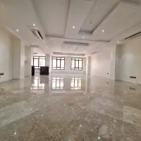 140متر 3خواب گیشا مشابه نوساز(تاپ لوکیشن)