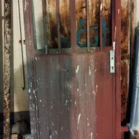 درب اتاق فلزی