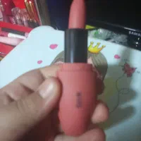 مقداری وسایل ارایشی