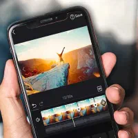 ادیتور با گوشی هستم