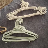 آویز لباس