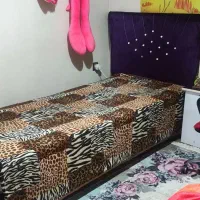 تخت تک نفره
