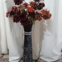 دو دسته گل مصنوعی همراه با گلدان باهم ۳۲۰