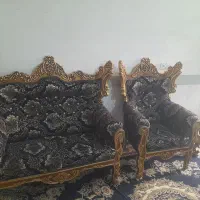 مبل سلطنتی ۹نفره همراه آینه میز ست
