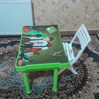 میز تحریر وکامپیوتر