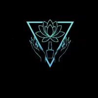 خدمات تخصصی کاشت ناخن نیلا