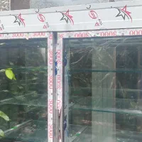 یک عددیخچال دوطرف ویترین شش درب با فرسنادویچ