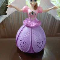 عروسک اسباب بازی
