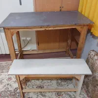 میز و نیمکت چوبی